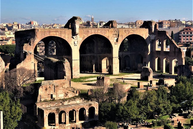 Private Rome WOW Tour in 1 Day: Luxury Car, Guide, Tkts & Lunch! - Trevi Fountain, Spanish Steps, Piazza Navona: fast guided photo stops