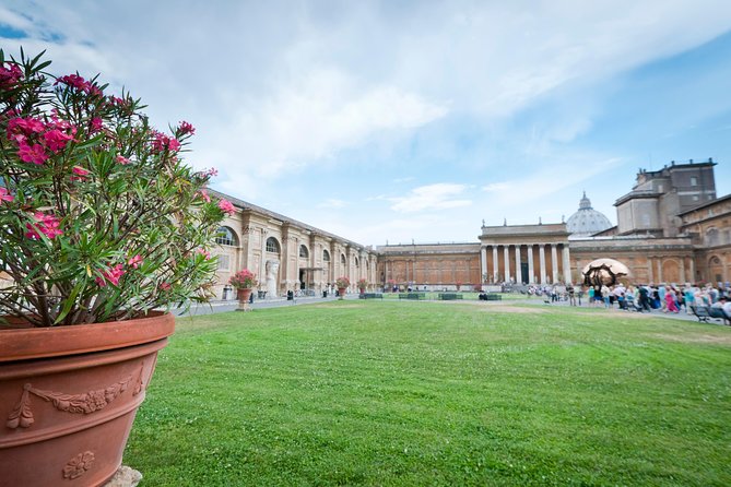Private Vatican Museums Tour with Sistine Chapel & St. Peter's Basilica - When St. Peter’s Basilica changes: how to think about the plan B