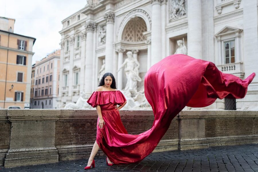 Professional Photoshoot in the Eternal City Rome - Your photographer’s role: direction, confidence, and real camera connection