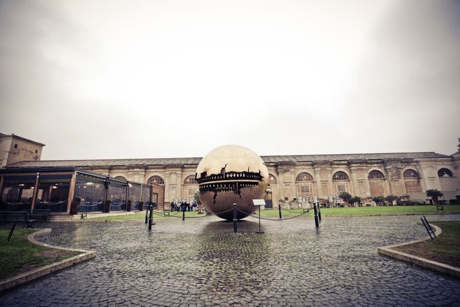 Rome: 1 Day Vatican & Colosseum Tour - St. Peter’s Square and the practical reality of worship spaces
