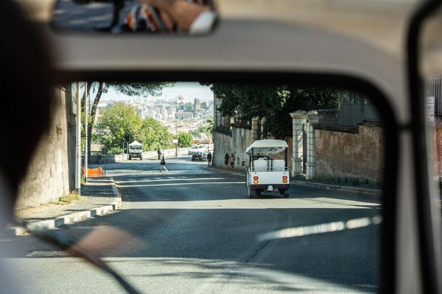 Rome: 2-Hour Vip Tuk-tuk tour with Hotel Pickup and Prosecco - Baths of Caracalla: Roman streets, big scale, and photo-friendly time