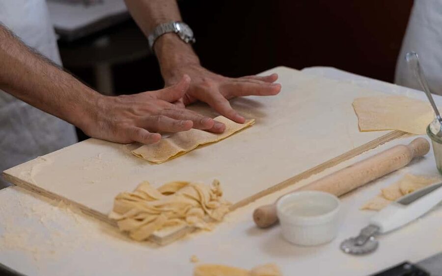 Rome: 3-in-1 Fettuccine, Ravioli, and Tiramisu Cooking Class - The Meal Moment: Wine and Limoncello Tasting Your Finish