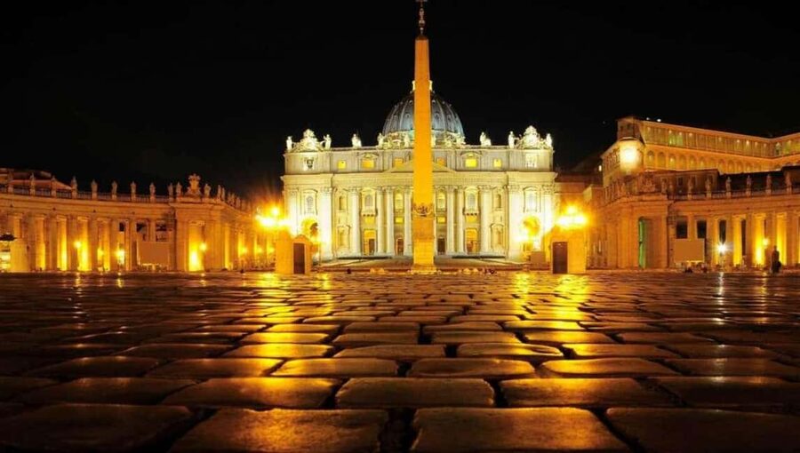 Rome After Dark: Private Luxury Night Tour by Car - Chauffeur-style pickup and a true private ride