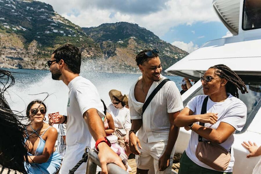 Rome: Amalfi Coast & Positano Day Trip with Coastal Cruise - Positano free time, what to do with 2.5 hours