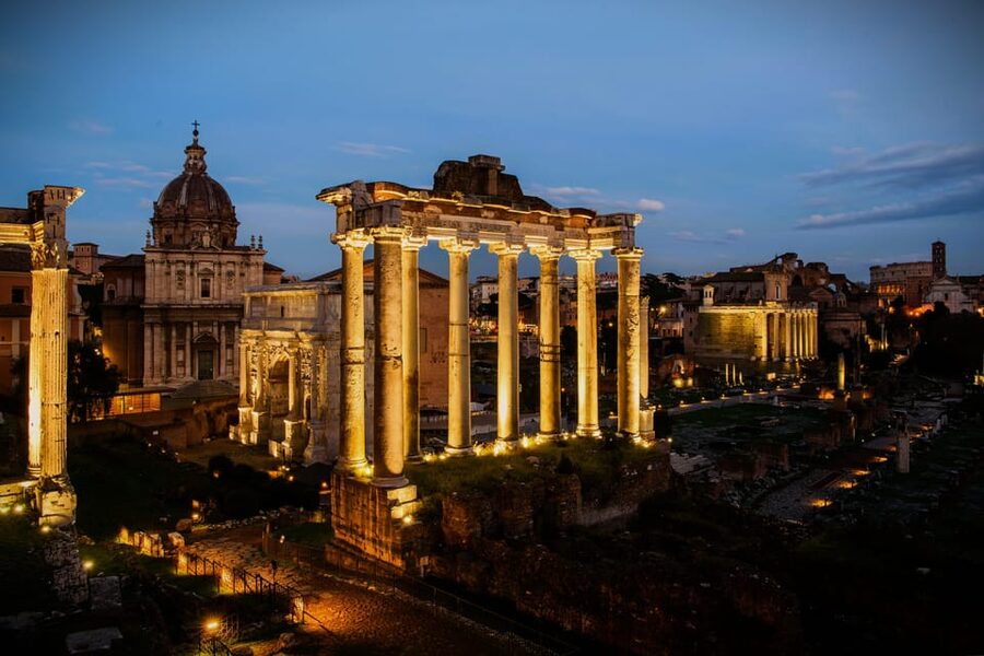 Rome: Ancient Rome Night Tour - Meet at the Vittoriano: Starting With a Big, Easy Landmark