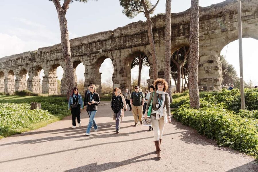 Rome: Appian Way, Aqueducts, and Catacombs Tour - Parco degli Acquedotti: Roman Water Engineering Up Close