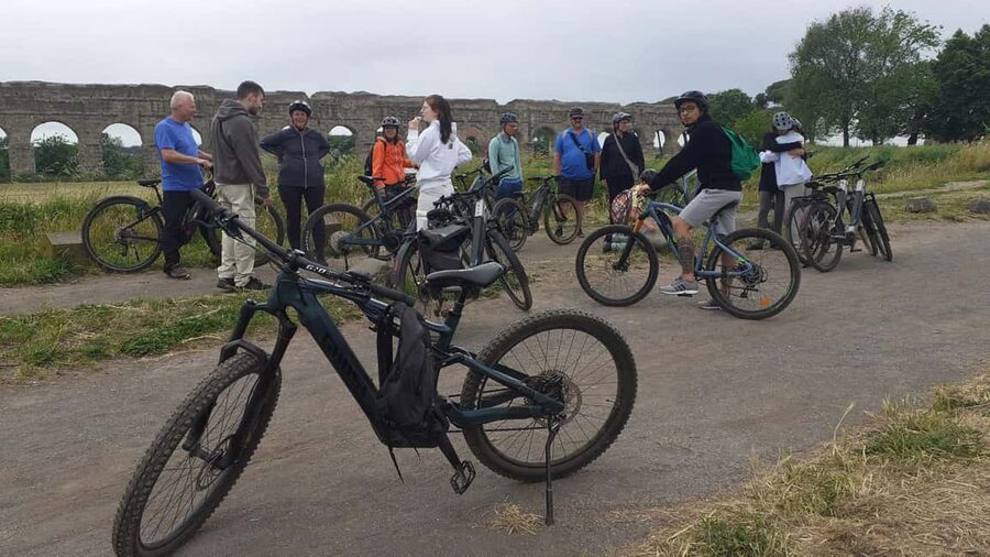 Rome: Appian Way E-Bike Tour Catacombs, Aqueducts & Picnic - Who this tour is best for, and who should skip it