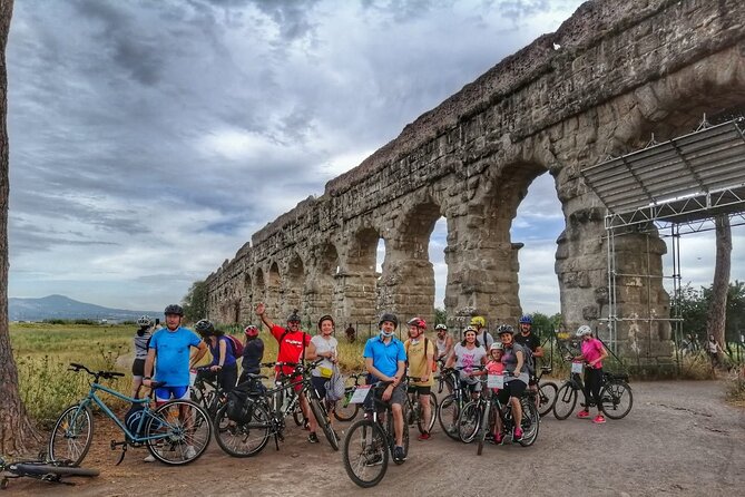 Rome:Appian Way E-bike Tour, Catacombs, Aqueducts & Transfer - Catacombs of Rome: Guided 45 Minutes Underground