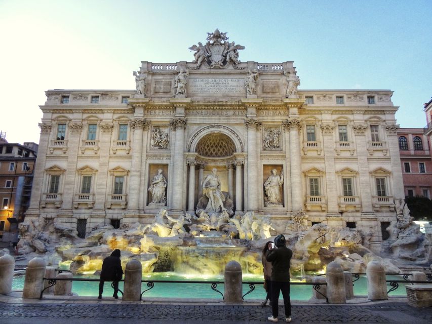 Rome at Twilight Tour Among the Piazzas and Fountains - What to Wear and Bring for a Comfort-First Twilight Walk