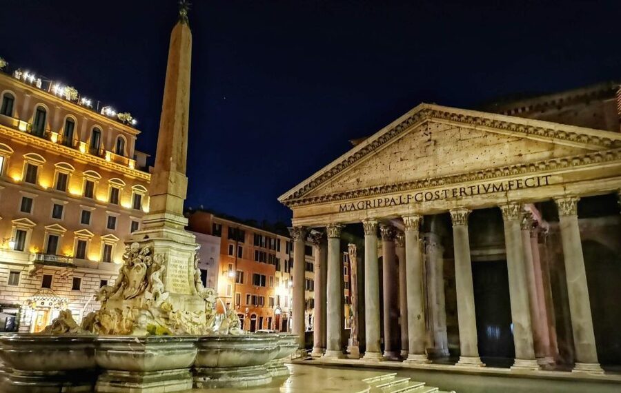Rome at Twilight Tour Among the Piazzas and Fountains - Headsets, Group Size, and Pacing That Keeps You From Getting Stressed