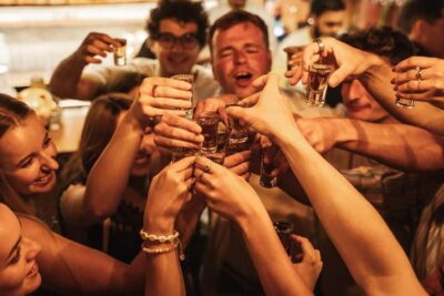 Bar Crawl with Guide and Drinks Included