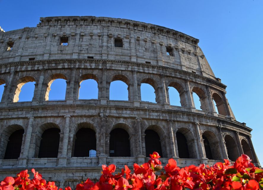 Rome: Best of Colosseum and Roman Forum Guided Tour - Arch of Constantine and Palatine Hill: seeing the larger setting