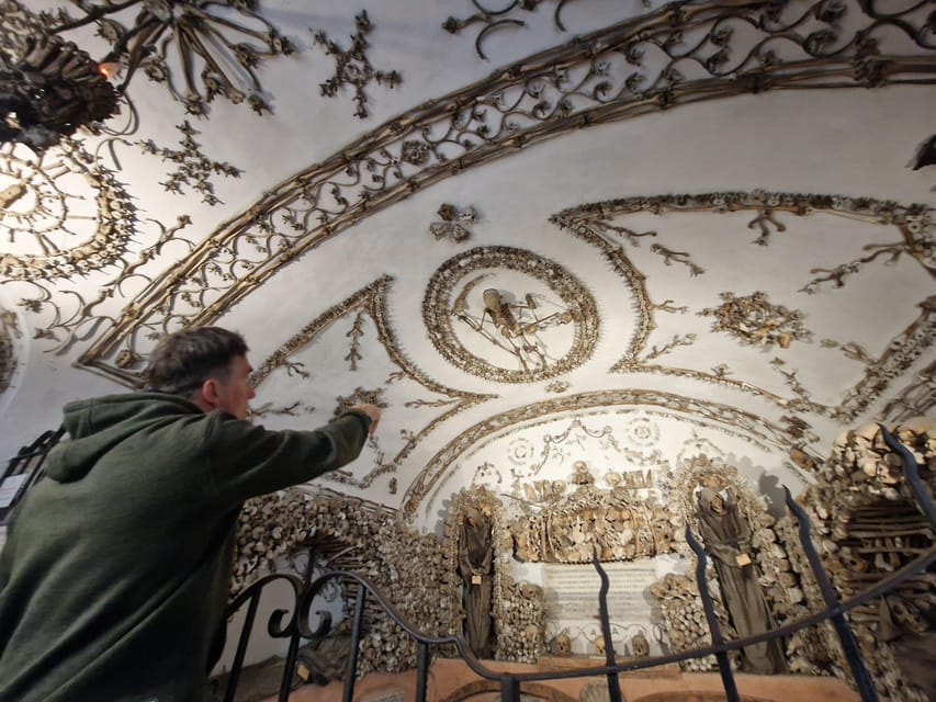 Rome: Bone Crypts Express - Tour in ENGLISH with tickets - What the 1-hour express pacing feels like in real life