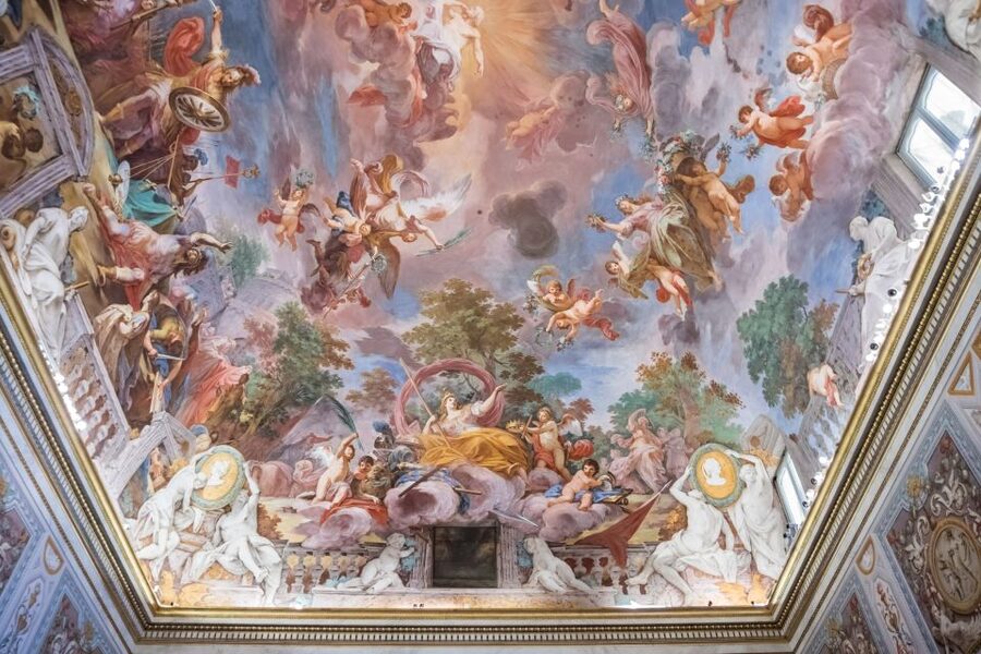 Rome: Borghese Gallery Skip-the-Line Ticket and Guided Tour - Meet your art historian guide, plus the headset setup