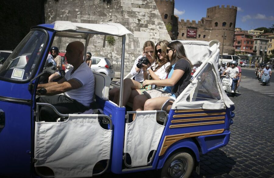 Rome by Ape Calessino - The gelato, coffee, cappuccino, or wine stop that keeps it human