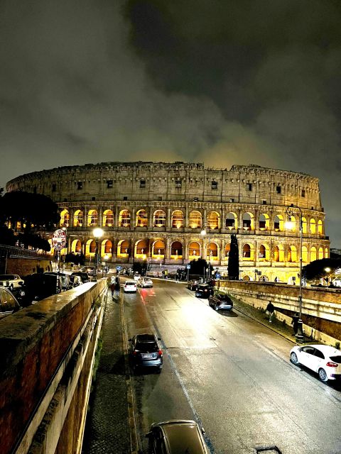 Rome by Night by car - The famous Rome keyhole that looks toward St Peter’s