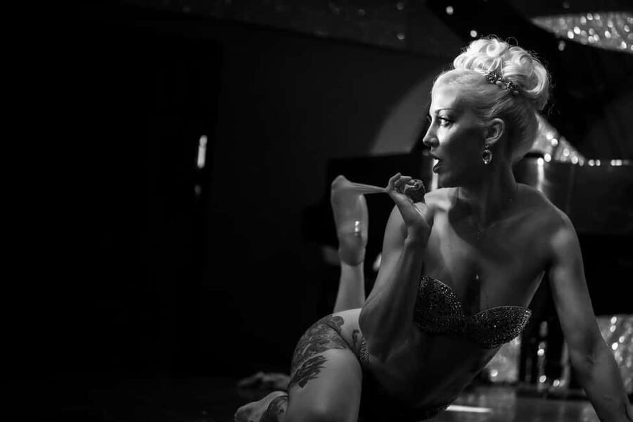 Rome: Cabaret Burlesque Show Experience with Dinner - Three-course dinner at your reserved table, what you actually get