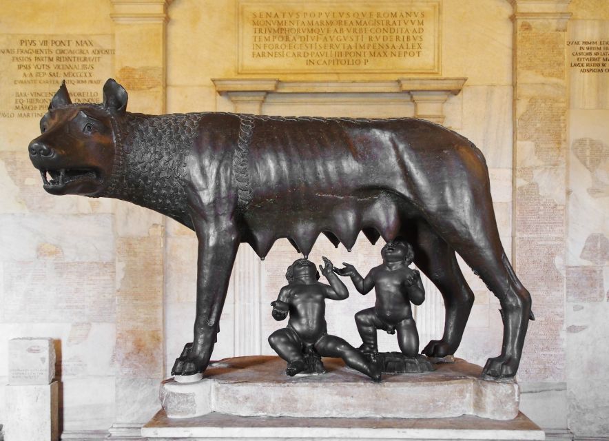 Rome: Capitoline Museums Experience with Multimedia Video - What to Focus On: The Capitoline Wolf, Sculpture, and Tabularium Views