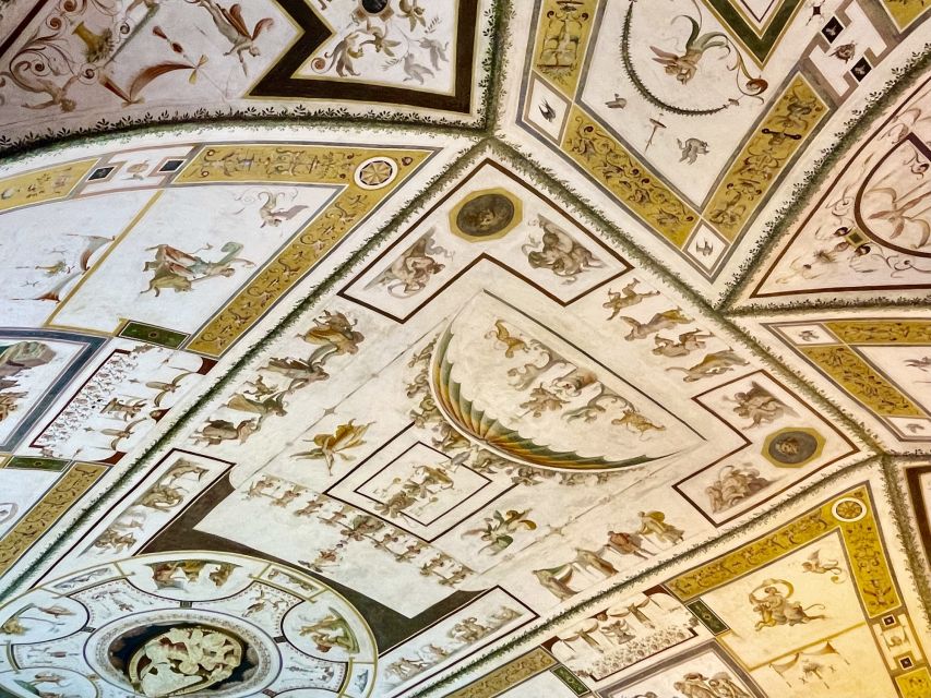 Rome: Castel Sant'Angelo and Hadrian's Tomb Guided VIP Tour - Castel SantAngelo: from Hadrian’s Tomb to a Papal Fortress