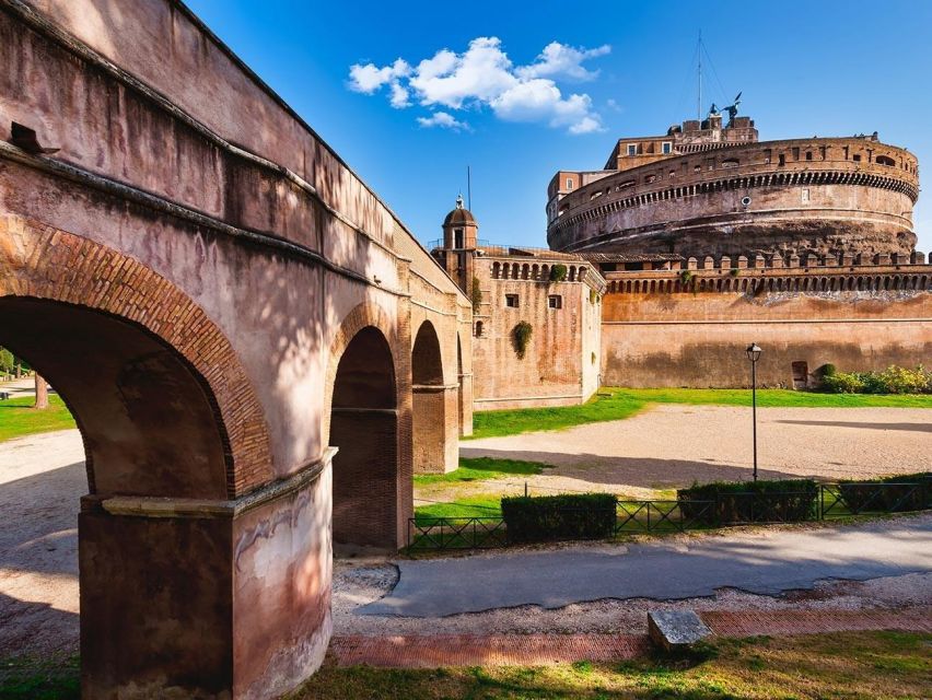 Rome: Castel Sant’Angelo Entrance Ticket - Papal Apartments: Luxury Inside a Defensive Shell