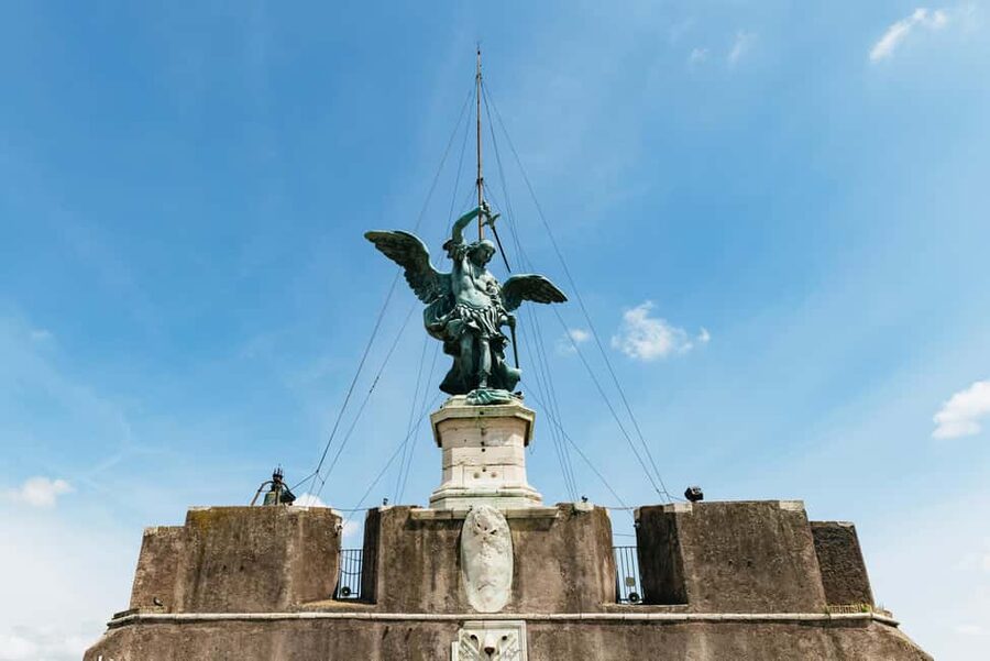 Rome: Castel Sant'Angelo Skip-the-Line Guided Tour - How the guide experience keeps the story clear (and fun)