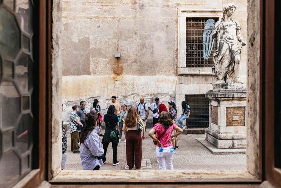 Rome: Castel Sant'Angelo Skip-the-Line Guided Tour - Inside the exclusive rooms you do not get on your own