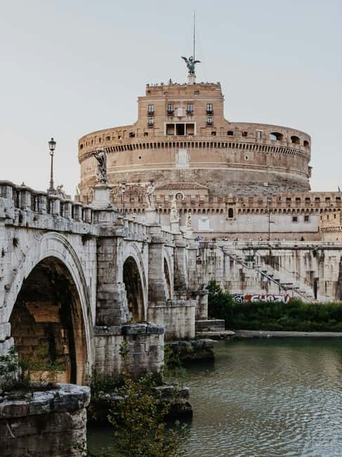 Rome: Castel Sant'Angelo Skip-the-Line Ticket - Walking comfort, timing, and how to plan for crowds