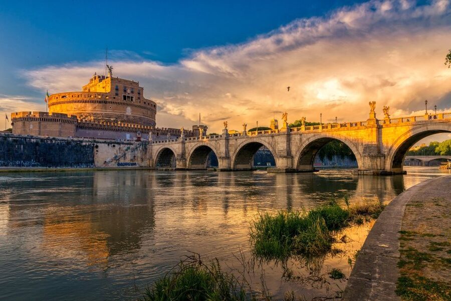 Rome: Castel Sant’Angelo Skip-the-Line Ticket & Audio Guide - The smartphone audio guide, what you get and the headphone reality