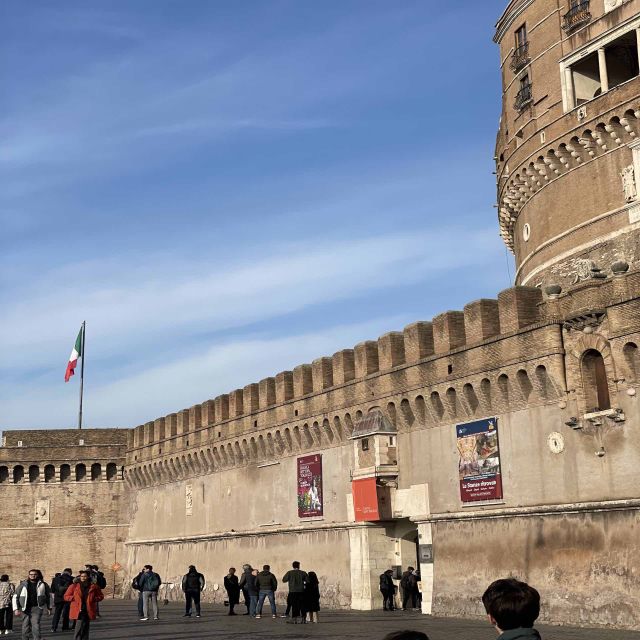 Rome: Castel Sant'Angelo Tour With Skip-the-line Access - Stop 2: Castel SantAngelo, Hadrian’s tomb and the corridors of power