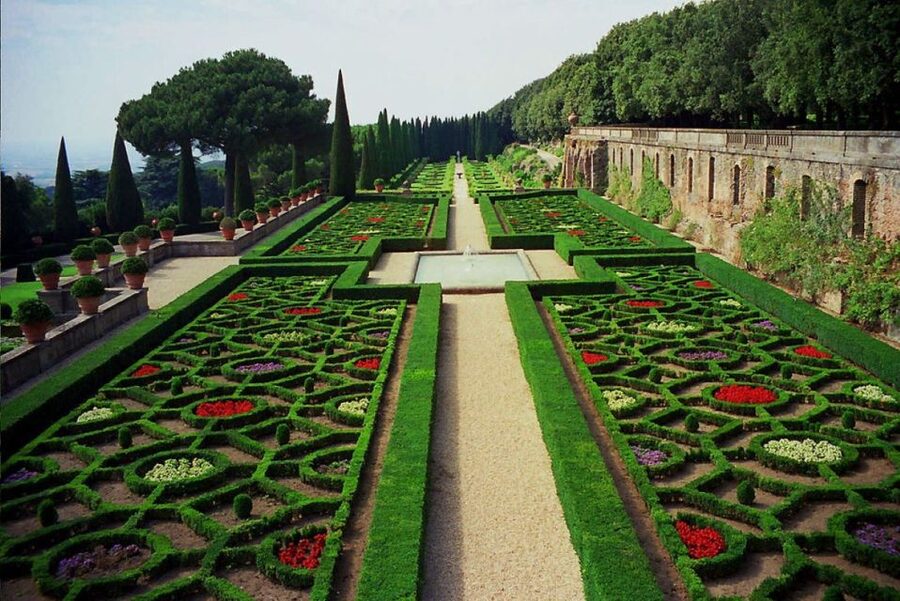 Rome: Castelli Romani Hop-on and Hop-off Tour - The €20 voucher: turning the day trip into real value