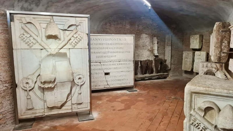 Rome: Castle Sant'Angelo Ticket w/ audioguide option - Prisons, Famous Inmates, and the Secret Passage Mood