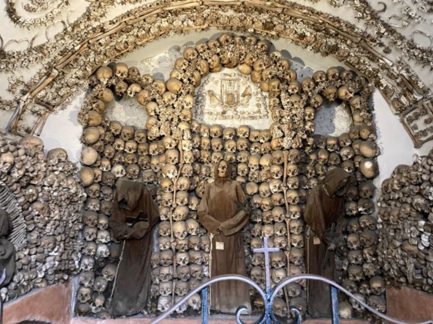 Rome: Catacombs and Capuchin Crypt Guided Tour with Transfer - Capuchin Crypt: the Bones Church and why the design is so powerful