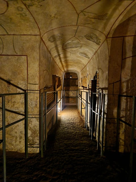 Rome: Catacombs Express ENGLISH Guided Tour - SKIP THE LINE - Price and value for a $37 express guided visit