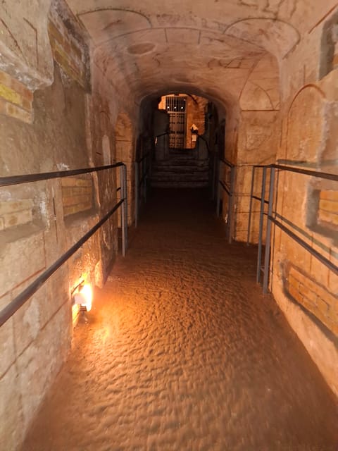 Rome: Catacombs Express ENGLISH Guided Tour - SKIP THE LINE - How the express timing works, from briefing to underground