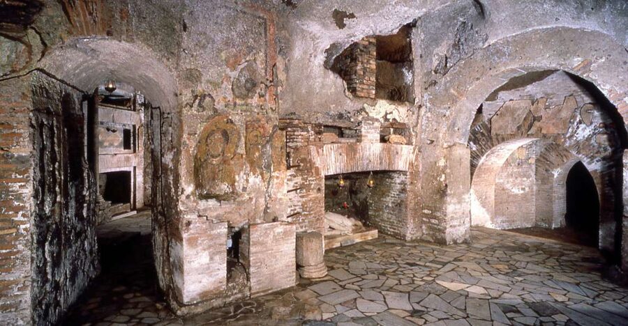 Rome: Catacombs of St. Callixtus Entry Ticket & Guided Tour - Old Frescoes and Area I Sacraments Cubicles: Reading the Walls