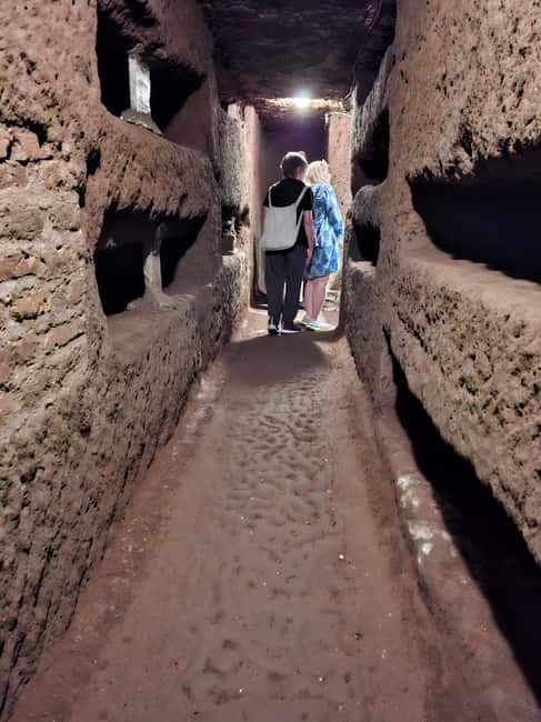 Rome: Catacombs Skip-the-Line Tour with Tickets - From pagan Rome to Roman-Christian Rome, plus persecution and burial rites