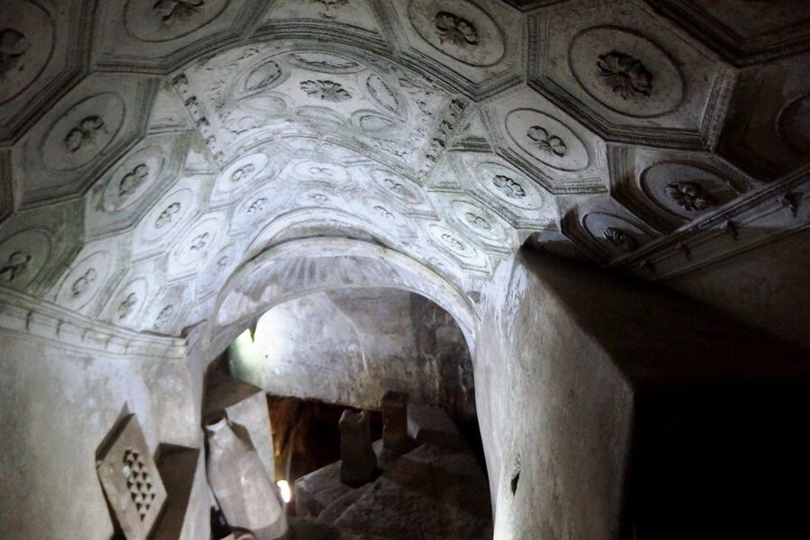 Rome: Catacombs Underground Tour, Ticket, and Transfer - Practical do’s and don’ts for a smooth catacombs visit