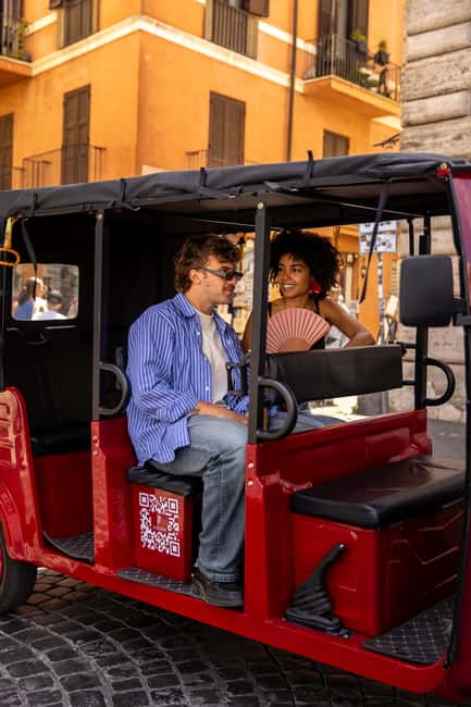 Rome: City Highlights E-Tuk Tuk Tour - Pantheon stop: classic exterior views without the long slog