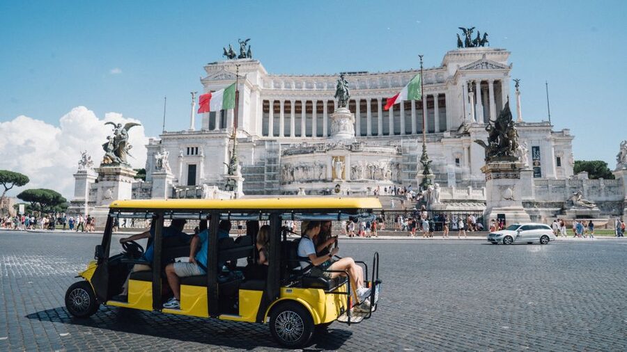 Rome: City Highlights Golf Cart Tour with Local Guide - Pantheon stop: dome views plus the kind of details you can picture