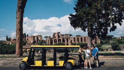 City Highlights Golf Cart Tour with Local Guide