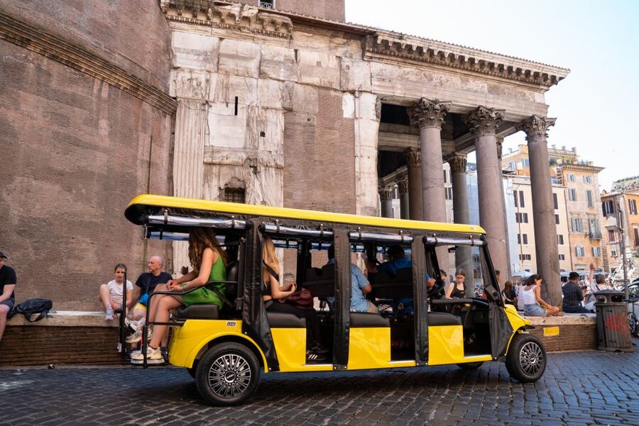 Rome: City Highlights Tour by Electric Golf Cart - Trevi Fountain and the Spanish Steps: classic Rome, handled with stop-and-go smart timing