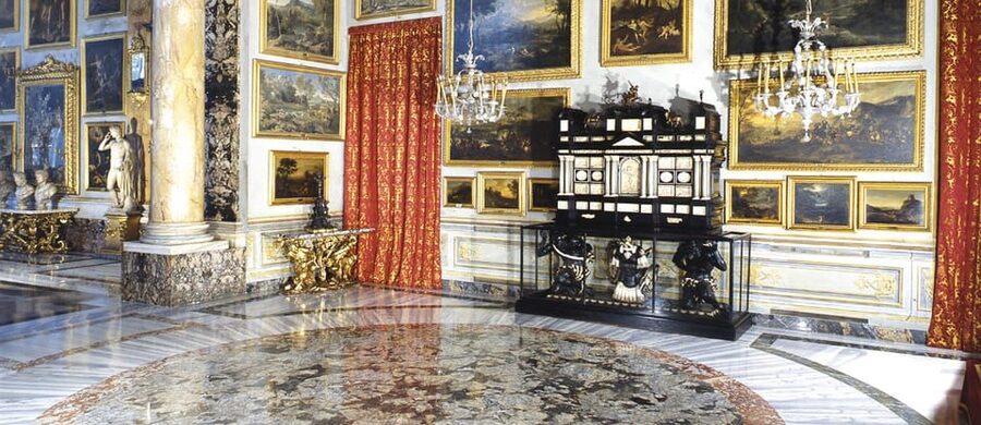 Rome: Colonna Palace Guided Tour - Palazzo Colonna and Why It Feels Different from Other Roman Palaces