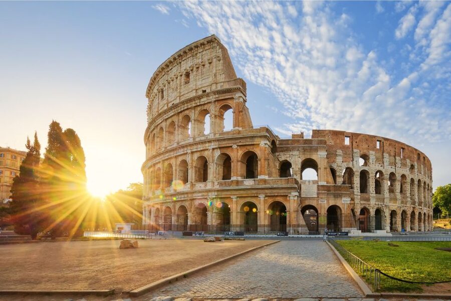 Rome: Colosseum, Ancient Rome and Catacombs Tours & Tickets - Guided vs Audio App: Picking the Right Way to See the Colosseum Complex