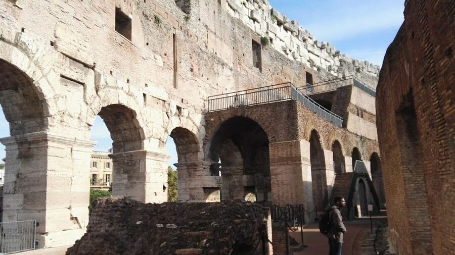 Rome: Colosseum Arena and Ancient Rome Guided Tour - Palatine Hill at 40 Meters Above the Forum, Plus the Circus Maximus View