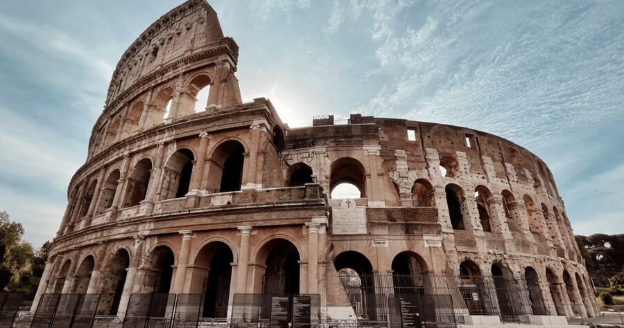 Rome: Colosseum Arena Floor, Roman Forum & Palatine 10 pax - How the Roman Forum and Palatine Hill connect with the Colosseum