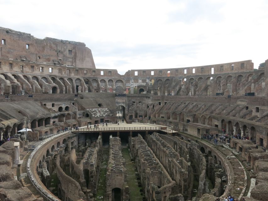 Rome: Colosseum Arena Floor, Roman Forum & Palatine Tour - Pace, group size, and how to plan your photos in 3 hours