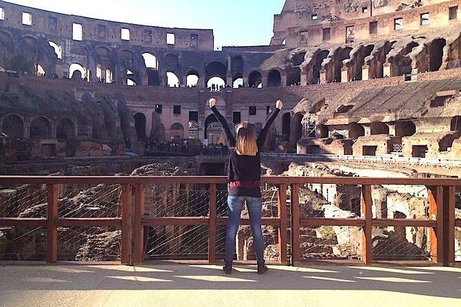 Rome: Colosseum Arena Floor Tour with Roman Forum & Palatine Hill - Group size and crowd control, what you gain
