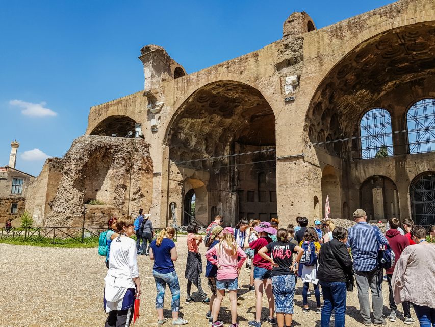 Rome: Colosseum Arena, Palatine Hill & Forum Guided Tour - Skipping the Long Colosseum Waits, Without Skipping Security