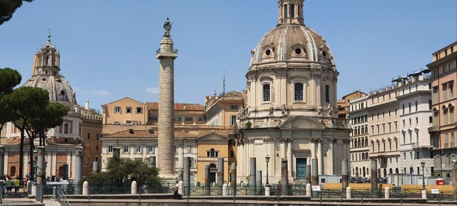 Rome: Colosseum, Circus Maximus, Forum & Ancient Rome Tour - Piazza Cinque Scole and the Jewish Ghetto: a lively first step