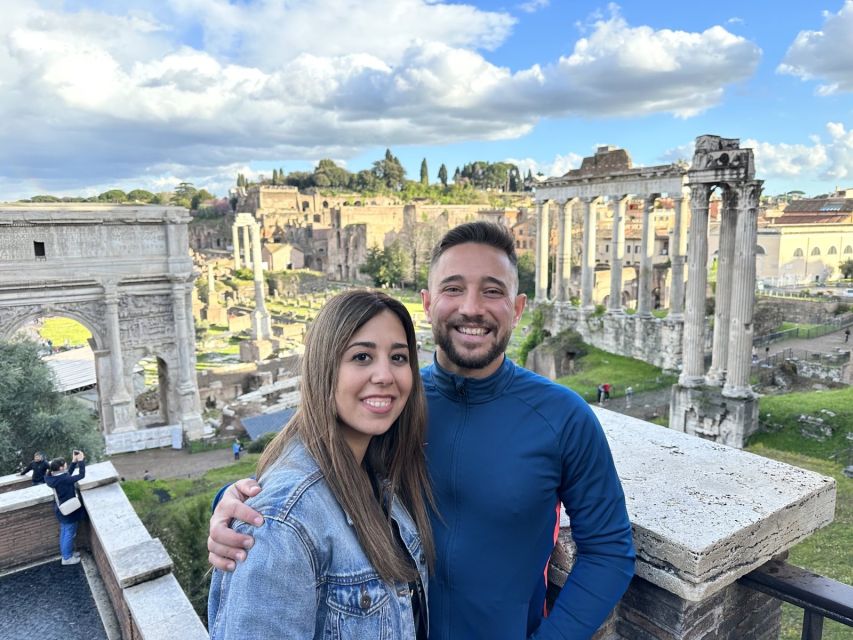 Rome: Colosseum, Circus Maximus, Forum & Ancient Rome Tour - Circus Maximus to the Colosseum exterior: finishing with the big two